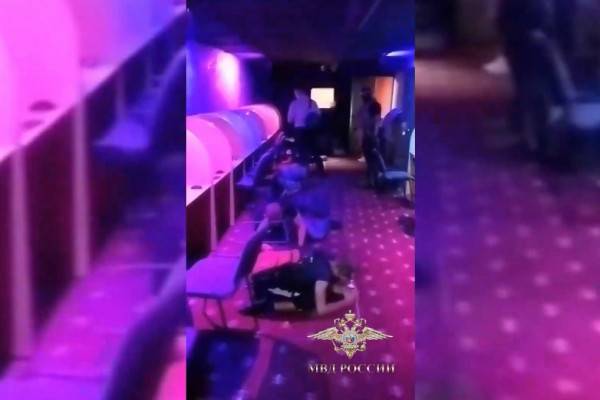 В Смоленске полицейские ликвидировали два нелегальных игорных заведения В Смоленске полицейские ликвидировали два нелегальных игорных заведения