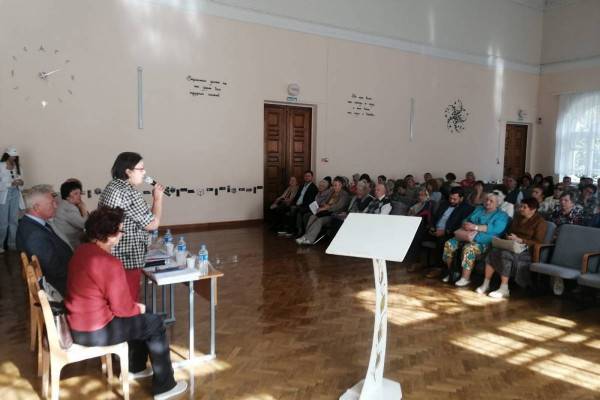 В Смоленске горожане и эксперты обсудили, как избежать переплат за общедомовые нужды