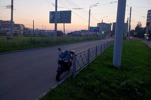 Байкер сбил пешехода в Смоленске
