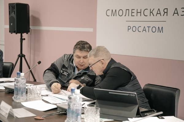 На площадке строительства Смоленской АЭС-2 прошел выездной штаб с участием руководства застройщика и генерального подрядчика