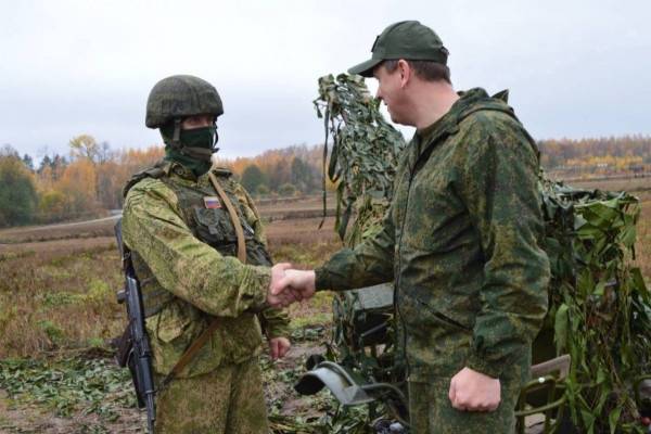 Артем Малащенков предложил школам Смоленского района начать плести маскировочные сети для бойцов