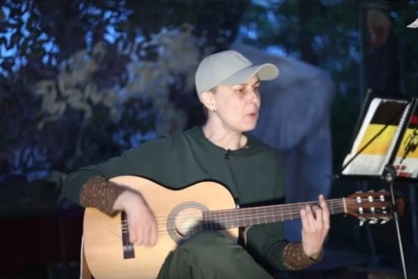 Юлия Чичерина выступила с концертом для ивановских десантников в зоне спецоперации