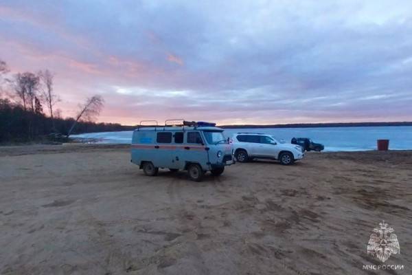 Рыбак погиб от переохлаждения после провала под лед в Смоленской области