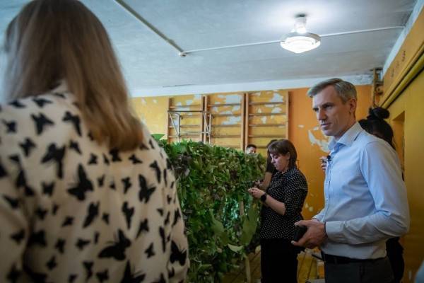 Холм-Жирковскую среднюю школу включат в федеральную программу по капремонту