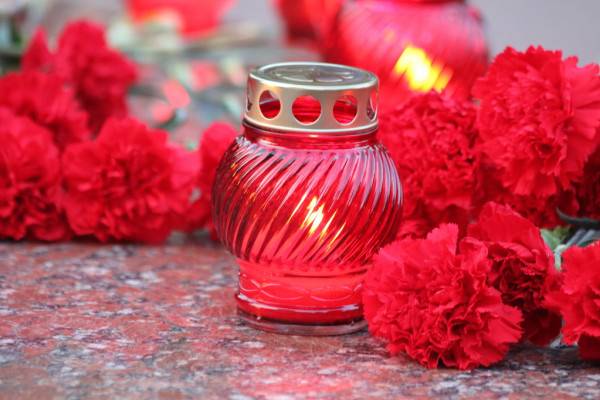 Депутаты Смоленского городского Совета приняли участие в акции «Свеча Памяти»