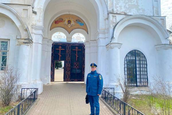 В преддверии Пасхи на Смоленщине сотрудники МЧС продолжают проведение профилактических рейдов В преддверии Пасхи на Смоленщине сотрудники МЧС продолжают проведение профилактических рейдов