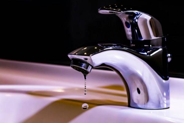 Ограничение водоснабжения в Смоленске 18 апреля