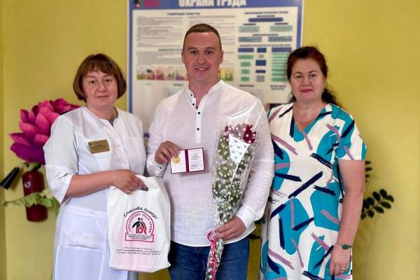 Работник Смоленской атомной электростанции получил почётное звание «Почётный донор России»