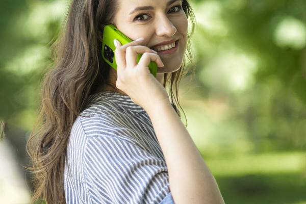 Смартфонам ищут пару