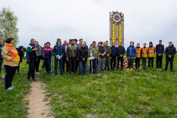В Хиславичах прошла акция «Лес Победы» 