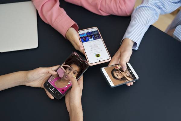 По итогам 2023 года китайские бренды смартфонов стали самыми популярными