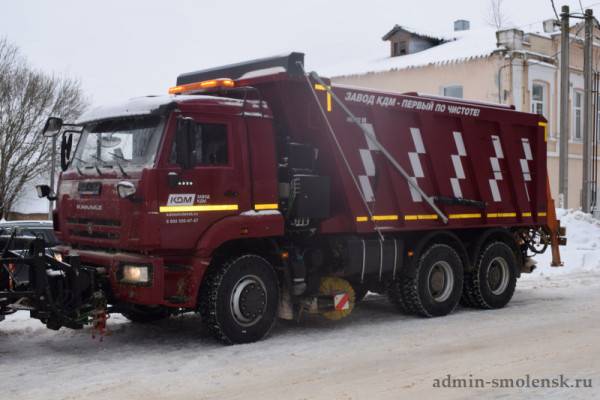 Духовщинский район получил новую комплексно-дорожную машину