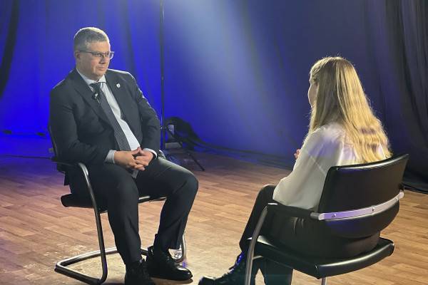 Александр Новиков дал интервью студентам СмолГУ