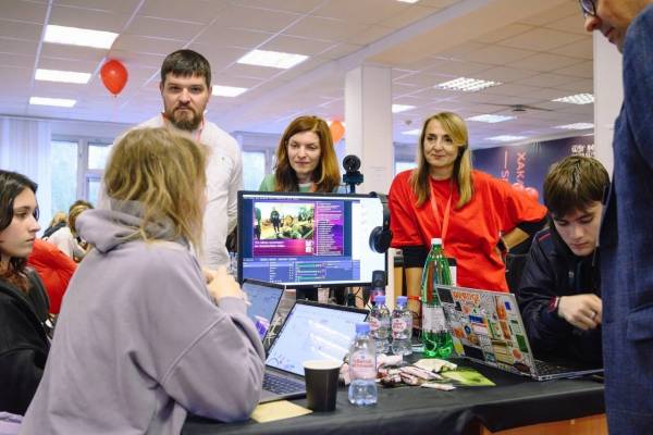 «Свой код»: объединяющий ИТ-фестиваль