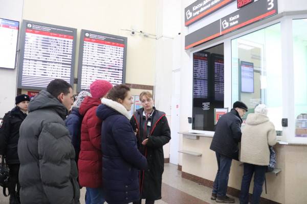 Смоленские транспортные полицейские и РЖД провели мероприятие в рамках акции «Дети России – 2023»