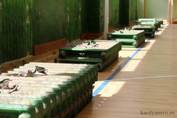 В Кардымовской средней школе идет процесс замены системы отопления