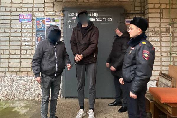 Соучастников схемы «Ваш родственник попал в ДТП» задержали смоленские полицейские Соучастников схемы «Ваш родственник попал в ДТП» задержали смоленские полицейские
