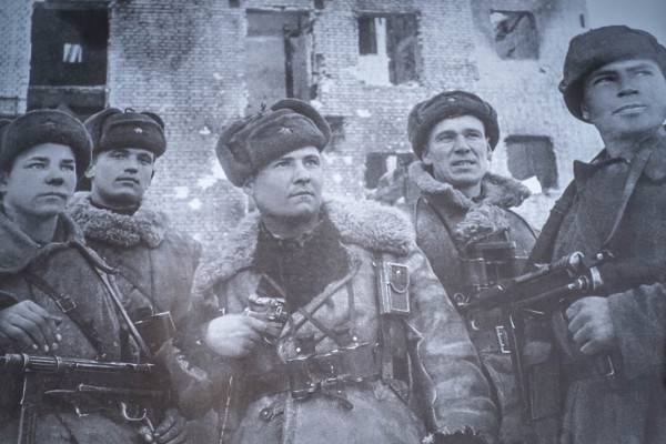 Василий Анохин: Тысячи смолян отважно бились с врагом на берегах Волги