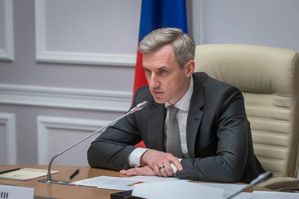 Врио Губернатора Василий Анохин поздравляет смолян с Днём России Врио Губернатора Василий Анохин поздравляет смолян с Днём России