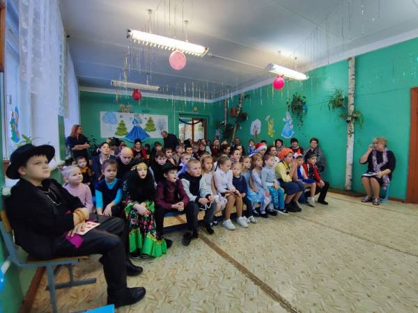 Рославль. Новогодние праздники в сельских школах