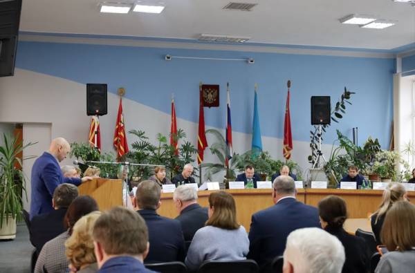 Заседание Рославльской окружной Думы 27.03.2025