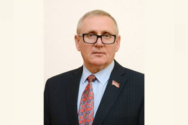 Василий Анохин не продлил трудовой контракт со своим заместителем Николаем Кузнецовым