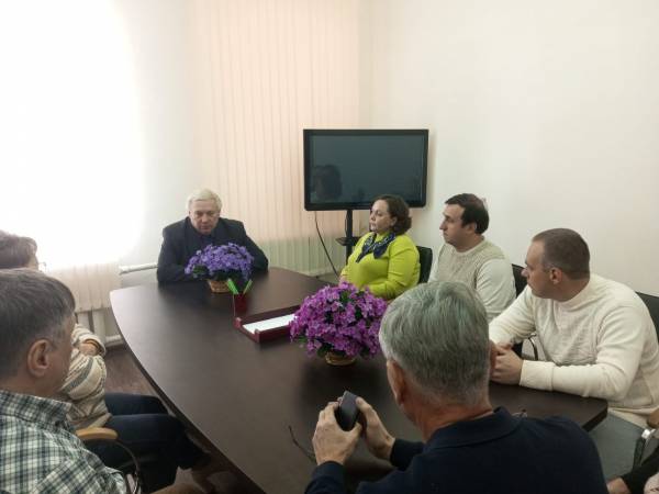 В режиме диалога