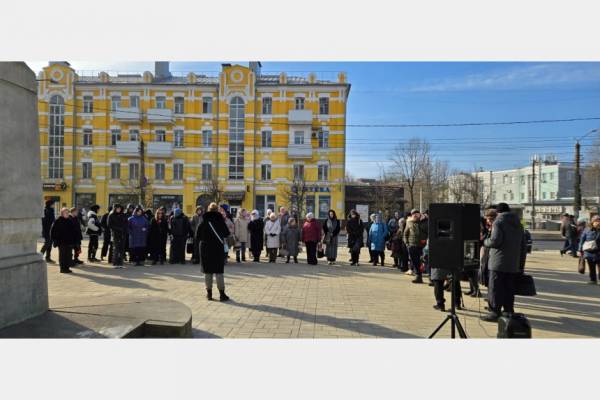 Годовщину со дня рождения Михаила Микешина отметили в Смоленске Годовщину со дня рождения Михаила Микешина отметили в Смоленске