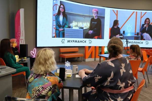 Смоляне и мурманчане по-взрослому поговорили о детях 