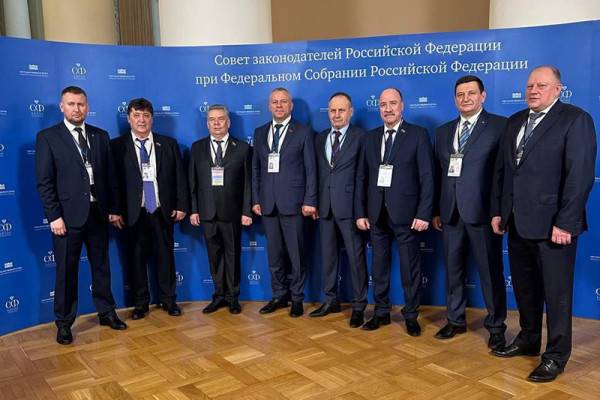 Совещание законодателей с Путиным в Санкт-Петербурге