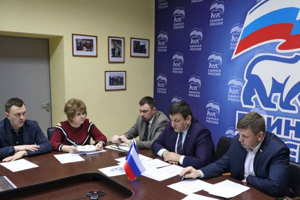 В районах Смоленской области формируют оргкомитеты проекта «Знаете, каким он парнем был!»