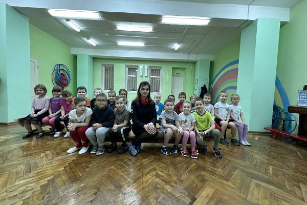 Смоленские госавтоинспекторы провели обучающие занятия в детских садах