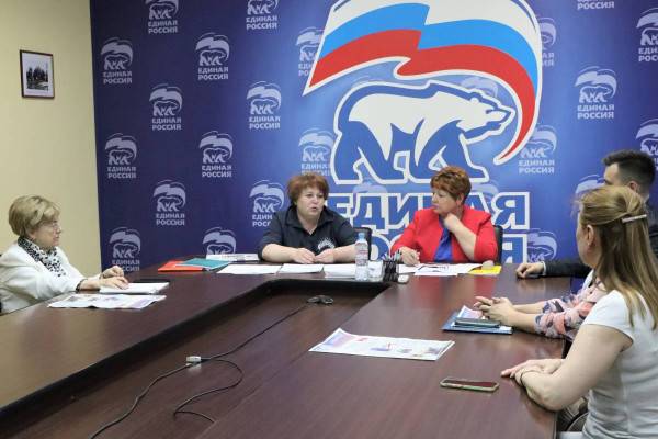 В Смоленске в Международный день семьи «Единая Россия» подвела промежуточные итоги конкурса 