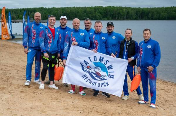 При поддержке Смоленской АЭС на Десногорском водохранилище прошел четвертый благотворительный заплыв «Атомное сердце»