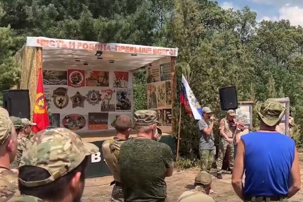 Юлия Чичерина выступила с концертом для награжденных военнослужащих ЦВО в зоне СВО